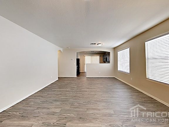 4th image of 15065 W Lincoln St