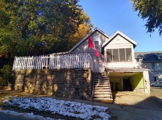 115 SW State St, Pullman, WA 99163