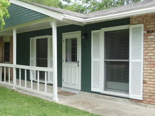 12105 Foster Rd, Baton Rouge, LA 70811