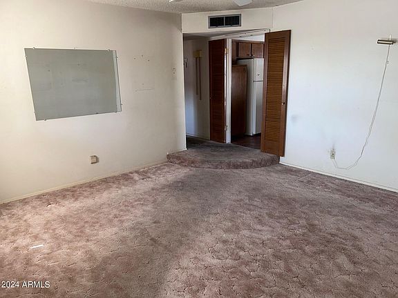 5th image of 8832 N 42ND Avenue