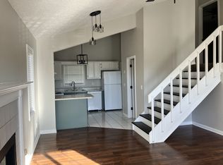 145 Viking Dr APT 22, Calhoun, GA 30701