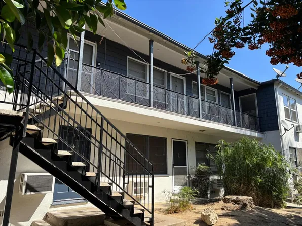 12101 Hoffman St APT 3, Studio City, CA 91604