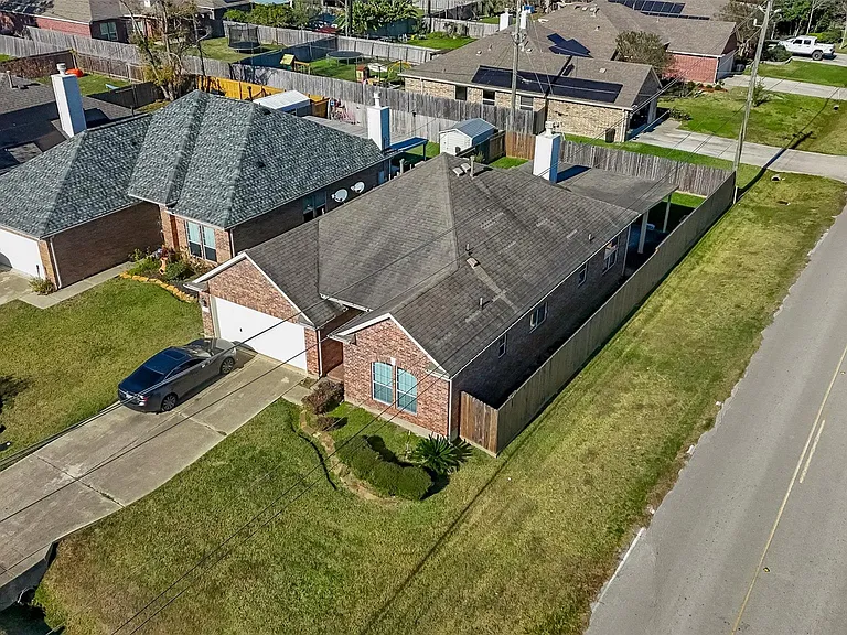 71 N Forrest Ave — Photo 40