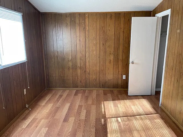 611 Benham Ave — Photo 7