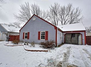 27 Afton Dr, Montgomery, IL 60538