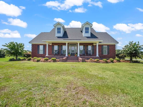 2892 Burroughs Rd., Galivants Ferry, SC 29544