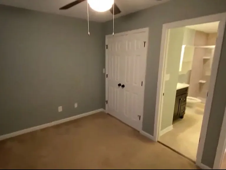 129 Pineland Cir #100 — Photo 7