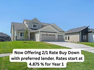 2105 Timberview Dr, Norwalk, IA 50211