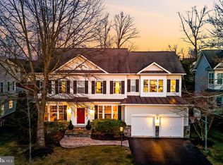 43837 Riverpoint Dr, Leesburg, VA 20176