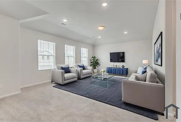 728 Amenduni Ln — Photo 23