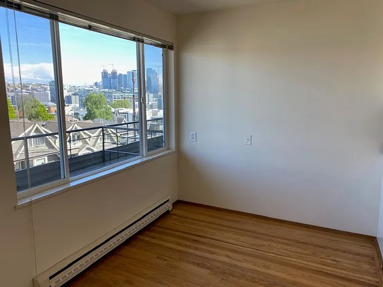 Dolores Manor Apartments — Photo 42