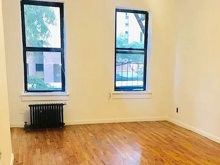 172 E 92nd St #2B — Photo 3