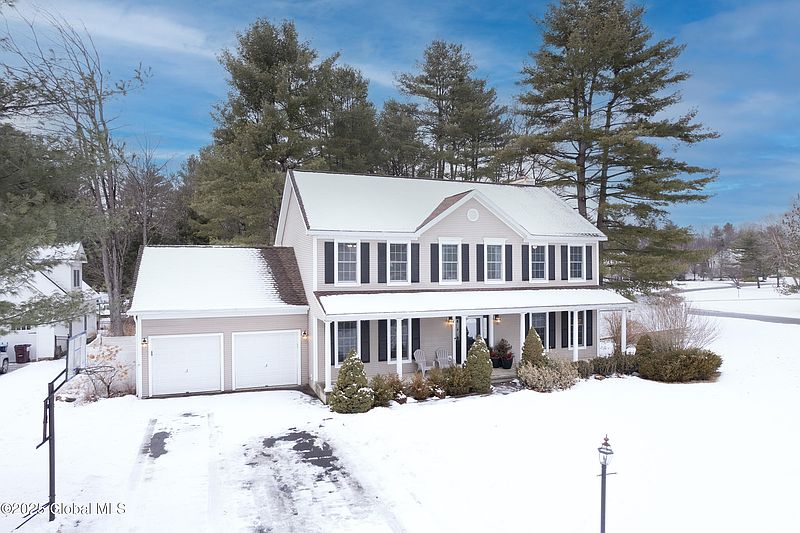 2nd image of 5 Prestwick Drive