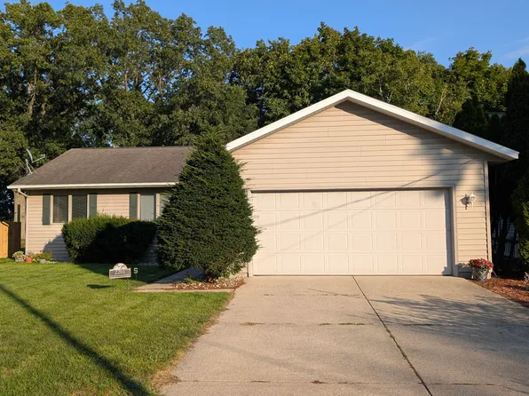 2201 Oak Ave, Muskegon, MI 49445