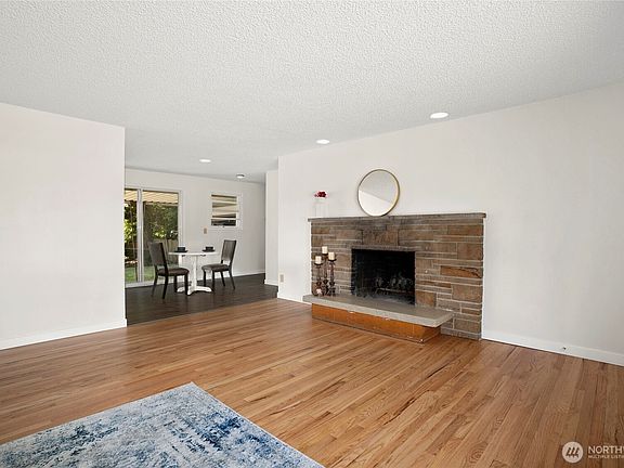 5th image of 12624 23rd Avenue S