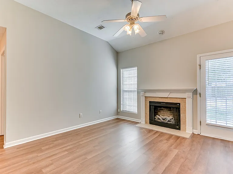536 Stirling Bridge Rd — Photo 5