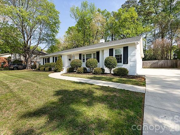 4th image of 3817 Flowerfield Rd