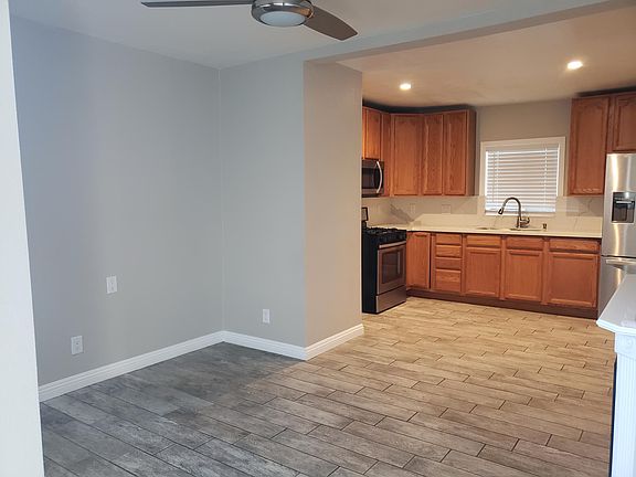 5th image of 846 1/2 E 12th St
