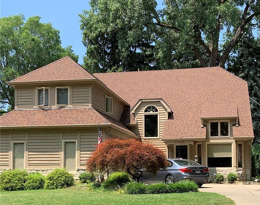 1st image of 20624 Beaconsfield Blvd