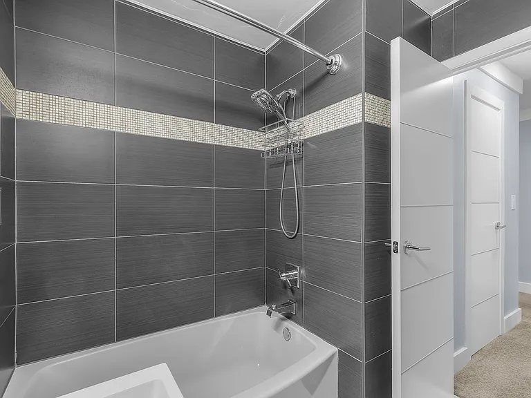 1915 Colonial Ave #6 — Photo 30