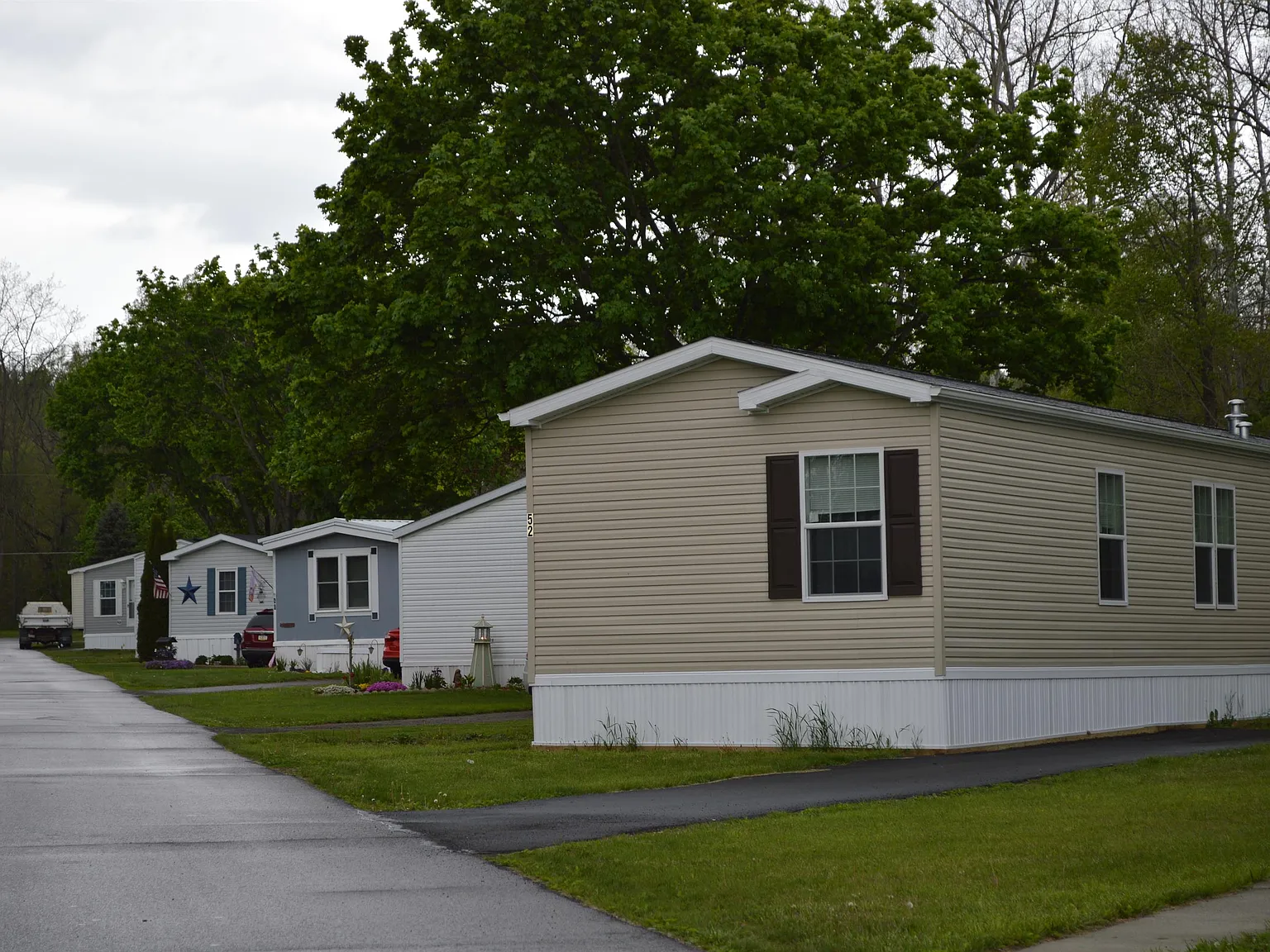 Crestview — Photo 4