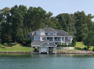 185 Blackwater Cir, Penhook, VA 24137