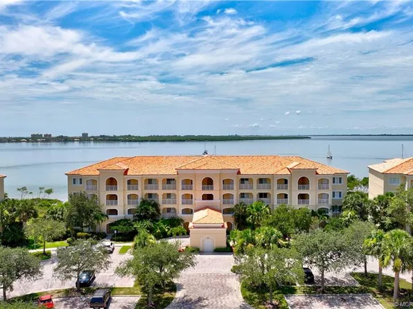 22 SW Harbour Isle Dr W #105, Fort Pierce, FL 34949