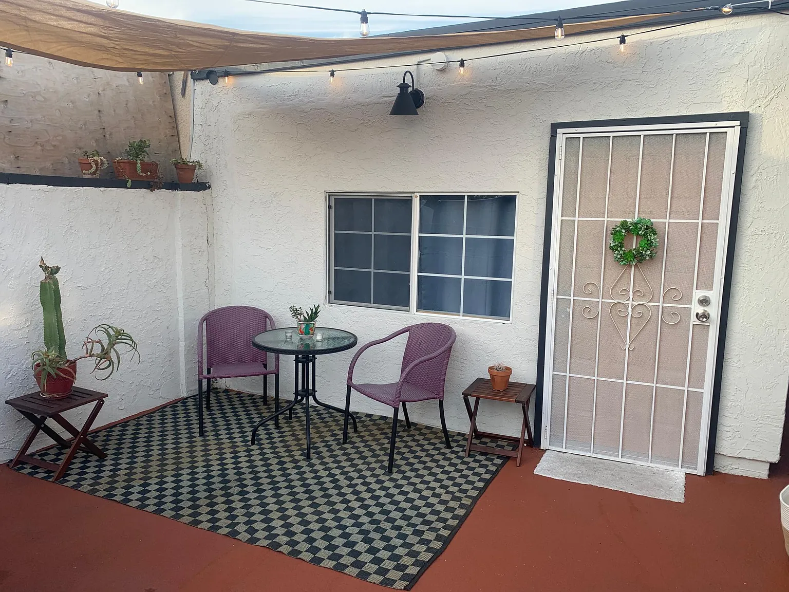 4094 Myrtle Ave — Photo 2