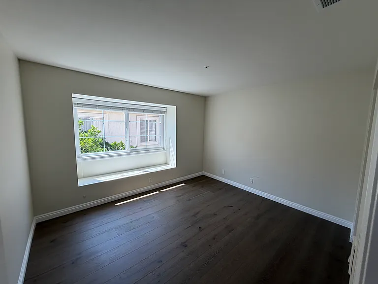 330 El Dorado St #4 — Photo 17