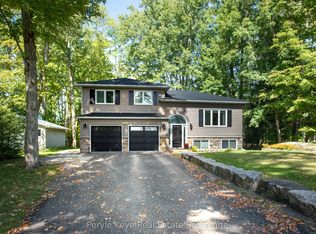 240 Jones Rd, Gravenhurst, ON P1P 1A1