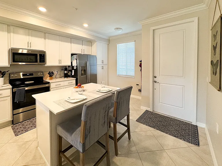 6034 National Blvd #535 — Photo 35