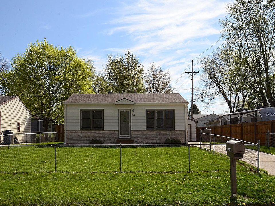 1st image of 7619 S 41st St