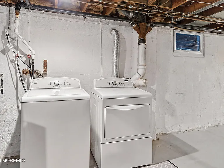 96 Lake Shore Dr — Photo 24