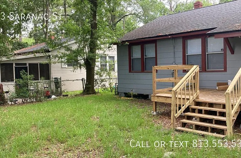 823 Saranac St — Photo 13