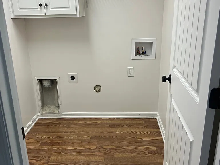 449 Tarsel Ct — Photo 9