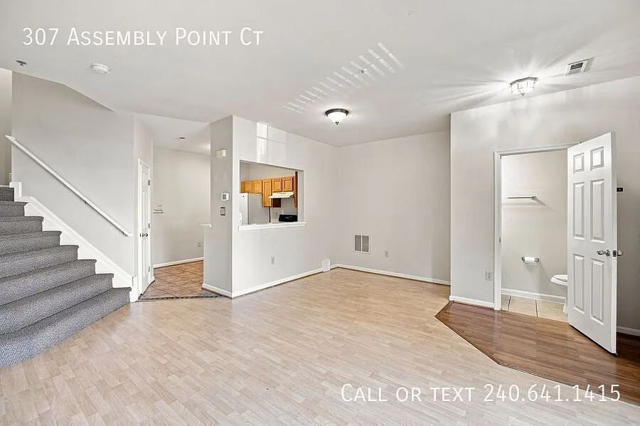 Lovely 3 BR/2.5 BA Townhome in Odenton! — Photo 4