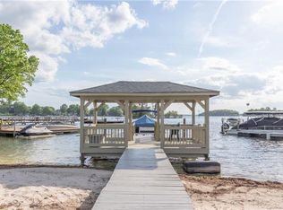 20901 Island Forest Dr, Cornelius, NC 28031
