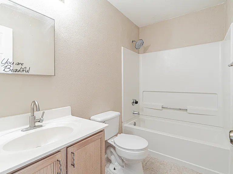 420 Ashley Park — Photo 27