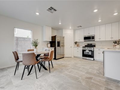 758 Iron Bridge St, Las Vegas, NV, 89178