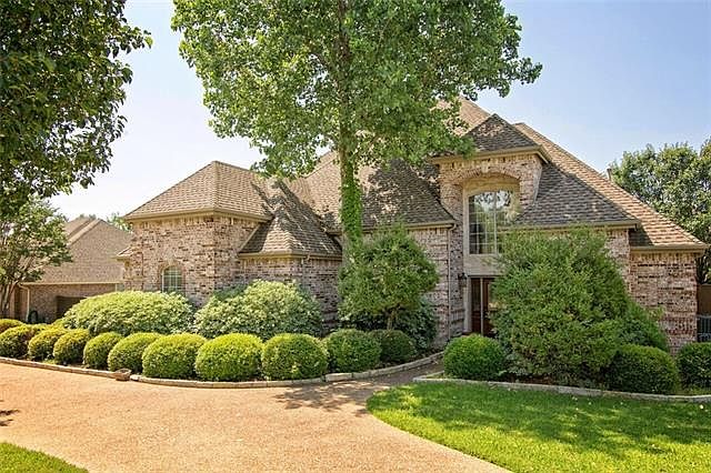 1st image of 350 Silverwood Cir