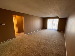 2610 S 70th St #31, Lincoln, NE 68506