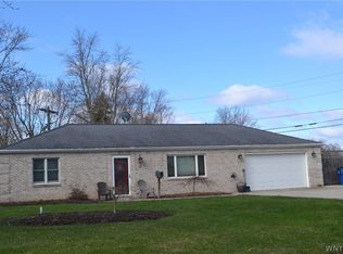 436 Campus Dr, Amherst, NY