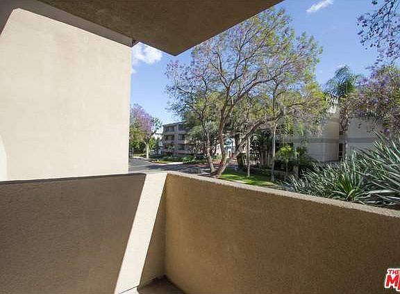 3rd image of 14141 Dickens St APT 203