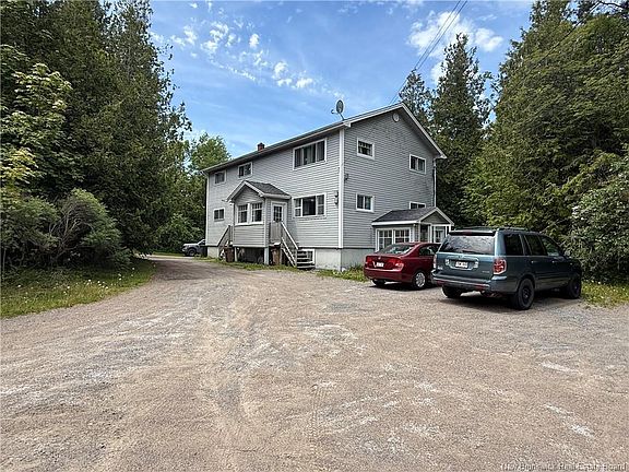 2nd image of 1459 Rothesay Rd