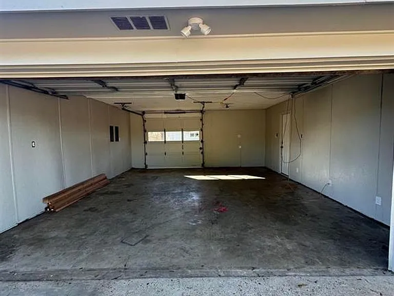 806 Holly St — Photo 18