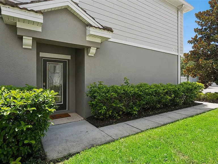 9194 Shepton St — Photo 2