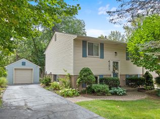 4171 Elizabeth Lake Rd, Waterford, MI 48328