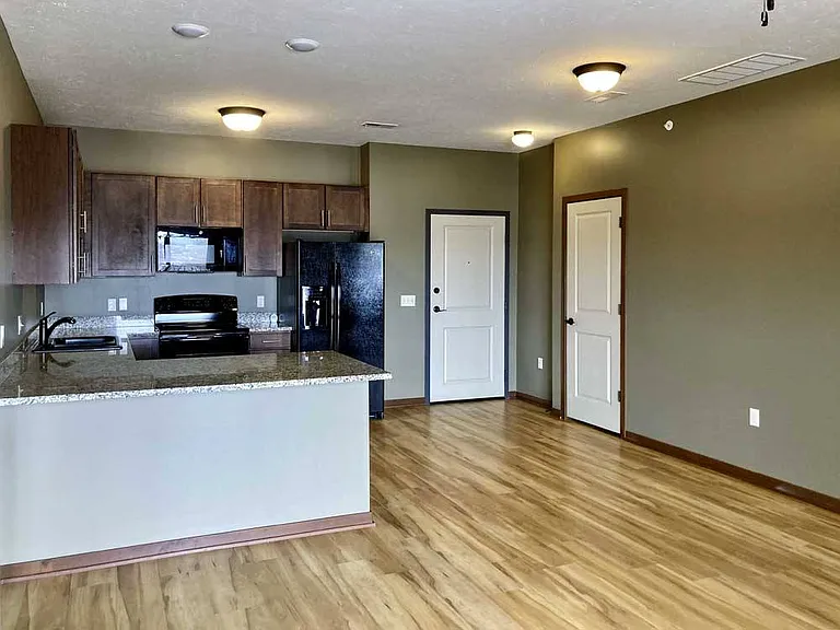 Villas of Omaha at Butler Ridge — Photo 129