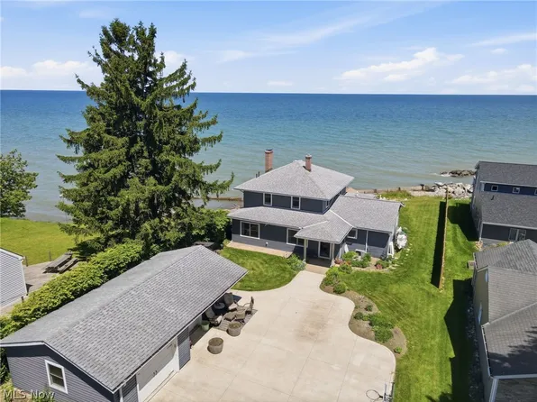 7525 Lake Shore Blvd, Madison, OH 44057