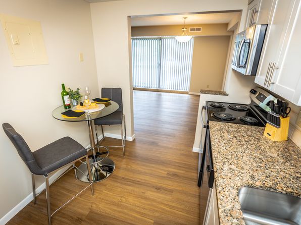 35 Severance Cir APT 922